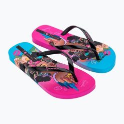 Japonki damskie Ipanema Graffiti V. Czarne klapki Ipanema, bez wzorów, z materiału, bez obcasa. Za 119.99 zł.