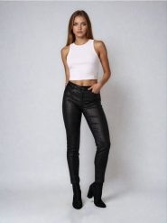 Jeansy skinny push-up z wężowym wzorem - czarny. Czarne jeansy Sinsay, bez wzorów. Za 69.99 zł.