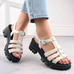 Komfortowe sandały damskie pachnące gumowe Zaxy NN285040. Sandały Zaxy, bez wzorów, z gumy, bez obcasa, bez zapięcia. Za 143.99 zł.