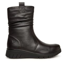 Botki Caprice. Brązowe botki Caprice, bez wzorów, bez obcasa, na płaskiej podeszwie, bez zapięcia. Za 589.99 zł.