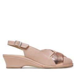 Sandały Suave. Czerwone sandały Suave, bez wzorów, bez obcasa, na koturnie, bez zapięcia. Za 379.99 zł.