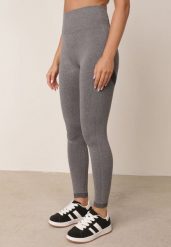 Szare Legginsy z Wysokim Stanem z Modelującymi Wstawkami Onorata. Szare legginsy Born2be, m, bez wzorów, z jeansu, z podwyższonym stanem. Za 59.99 zł.