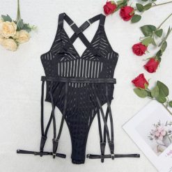 Body z dużym dekoltem na wieczorne wyjścia Arbana. Czarne body Intica, m, bez wzorów, z tkaniny. Za 119.00 zł.