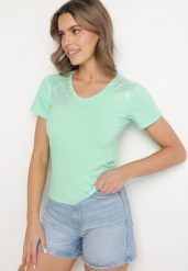 Jasnozielony Bawełniany T-shirt z Dekoltem w Serek z Cyrkoniową Aplikacją Nirivale. Zielone t-shirty Born2be, l, z aplikacjami, z bawełny, bez kołnierzyka, bez ramiączek. Za 34.99 zł.