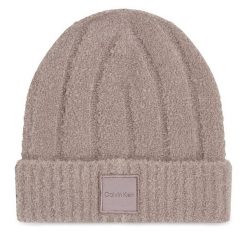 Czapka Calvin Klein. Brązowe czapki Calvin Klein, bez wzorów. Za 229.99 zł.