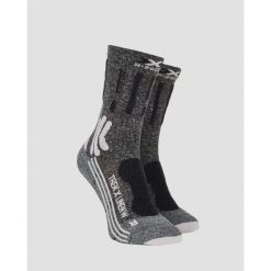 Skarpety damskie trekkingowe X-Socks Trek X Linen. Czarne skarpety X Socks, bez wzorów. W wyprzedaży za 120.00 zł.