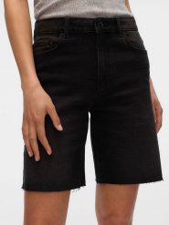 Vero Moda Szorty dżinsowe w kolorze czarnym rozmiar: XS. Czarne szorty Vero Moda, bez wzorów. Za 57.20 zł.