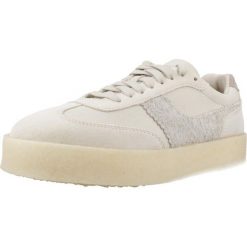 Buty CLARKS TOR 80 Beżowy. Brązowe trekkingi Clarks, ze skóry, trekkingowe. Za 534.99 zł.