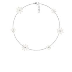 Bransoletka Flowers na łańcuszku z niezapominajkami z masy perłowej posrebrzana. Szare bransoletki Lilou, z perłą, posrebrzane. Za 289.00 zł.