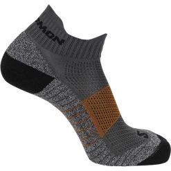 Skarpety Salomon Aero Ankle Unisex 1 para Szare z akcentami Scarlet Ibis/Czarne. Czarne skarpety Salomon, bez wzorów, z elastanu. Za 130.99 zł.