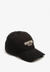 Czarna Czapka Bawełniana z Daszkiem i Haftowanym Napisem Volaya. Czarne czapki Born2be, bez wzorów, z bawełny. Za 34.99 zł.