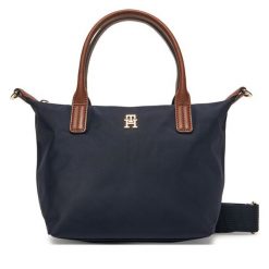 Torebka Tommy Hilfiger. Niebieskie torebki klasyczne TOMMY HILFIGER, bez wzorów, bez dodatków. Za 389.99 zł.