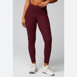 Damskie legginsy Fabletics Oasis. Niebieskie legginsy FABLETICS, m, bez wzorów, z materiału. Za 318.80 zł.