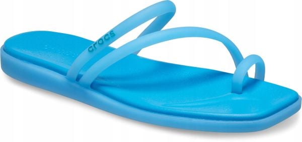 Klapki Dla Dorosłych Crocs Miami Frosted Toe Loop Women. Niebieskie klapki Crocs, bez wzorów, z materiału, bez obcasa. Za 159.99 zł.
