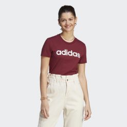 T-shirt damski z logo adidas Essentials. Białe t-shirty Adidas, s, bez wzorów, bez kołnierzyka, bez ramiączek. Za 96.00 zł.