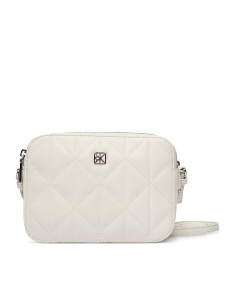 Calvin Klein Torebka Quilted Camera Bag LV04F3328G Biały. Białe listonoszki Calvin Klein, bez wzorów, ze skóry, bez dodatków. Za 449.99 zł.