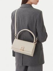 Tommy Hilfiger Torebka Th Monogram Pebble Grain Crossbody Bag AW0AW17216 Écru. Białe torebki klasyczne TOMMY HILFIGER, bez wzorów, ze skóry, bez dodatków. Za 649.99 zł.