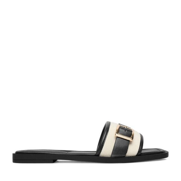 Klapki Beverly Hills Polo Club. Czarne klapki Beverly Hills Polo Club, bez wzorów, bez obcasa. Za 139.99 zł.