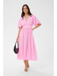 Kaffe Sukienka w kolorze jasnoróżowym rozmiar: 40. Różowe sukienki Kaffe, bez wzorów, bez kołnierzyka, bez ramiączek, midi. Za 195.99 zł.
