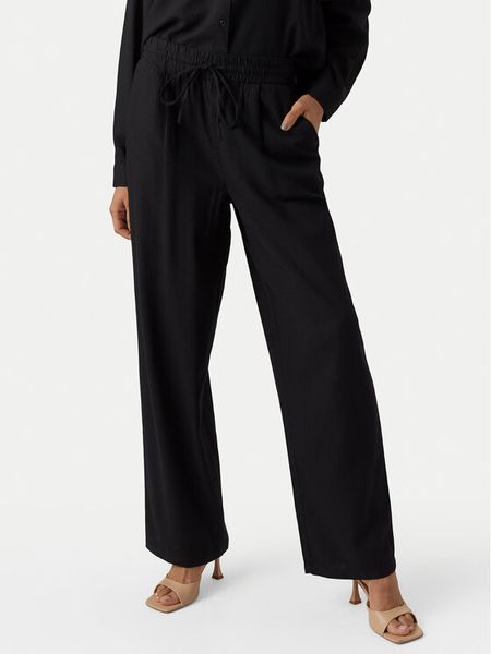 Vero Moda Spodnie materiałowe Jesmilo 10287363 Czarny Regular Fit. Czarne spodnie materiałowe Vero Moda, l, bez wzorów, z materiału. Za 105.99 zł.
