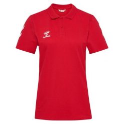 Damska koszulka polo Hummel Go 2.0 Chevron. Czerwone bluzki Hummel, bez wzorów, sportowe, bez kołnierzyka, bez ramiączek. Za 214.50 zł.