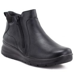Botki damskie ocieplane na koturnie czarne Unisoft 9357. Czarne botki Unisoft, bez wzorów, ze skóry ekologicznej, bez obcasa, na koturnie, bez zapięcia. Za 139.99 zł.