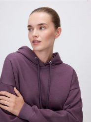 Bawełniana bluza z kapturem - ciemnofioletowy. Fioletowe bluzy Reserved, l, bez wzorów, z bawełny, z kapturem. Za 159.99 zł.
