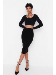 Trendyol Spódnica w kolorze czarnym rozmiar: S. Czarne spódnice Trendyol, s, bez wzorów, midi. Za 50.45 zł.