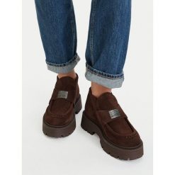 Botki G-Star. Brązowe botki G-Star, bez wzorów, bez obcasa, na płaskiej podeszwie, bez zapięcia. Za 429.99 zł.