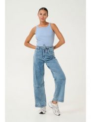 Kaffe Top w kolorze błękitnym rozmiar: XXL. Niebieskie topy Kaffe, xxl, bez wzorów, bez kołnierzyka, bez ramiączek. Za 43.99 zł.