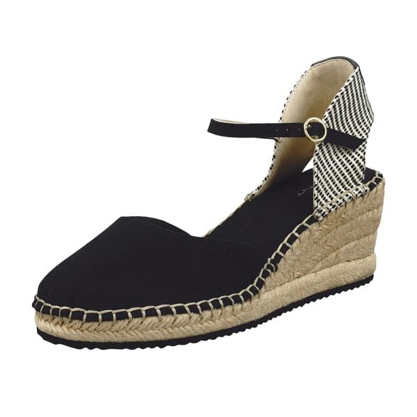 Buty damskie GANT Luliza. Czarne trekkingi GANT, ze lnu, trekkingowe. Za 449.99 zł.
