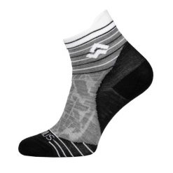 Skarpety Merino Alpinus Kuldiga Low. Niebieskie skarpety Alpinus, bez wzorów, z wełny. Za 59.00 zł.