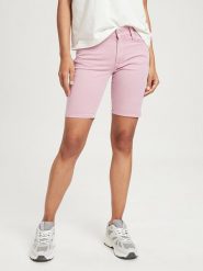 Cross Jeans Szorty dżinsowe w kolorze jasnoróżowym rozmiar: W32. Różowe szorty Cross Jeans, z aplikacjami, z jeansu, klasyczne, z podwyższonym stanem. Za 91.99 zł.