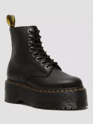 Dr. Martens Skórzane botki w kolorze czarnym rozmiar: 41. Czarne botki Dr. Martens, bez wzorów, bez obcasa, na platformie, bez zapięcia. Za 1,027.88 zł.