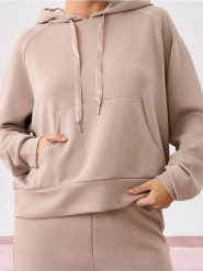 Bluza hoodie soft touch - kremowy. Białe bluzy Sinsay, l, bez wzorów, z dzianiny, bez kaptura. Za 59.99 zł.