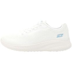 Obuwie do Biegania dla Dorosłych Skechers Bobs Sport Squad Różowy. Czerwone obuwie sportowe Skechers, z materiału, bez zapięcia, do biegania. Za 219.99 zł.