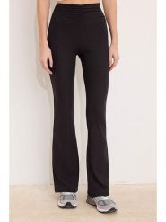 Trendyol Spodnie w kolorze czarnym rozmiar: L. Czarne spodnie materiałowe Trendyol, l, bez wzorów, z materiału, z podwyższonym stanem. Za 73.99 zł.
