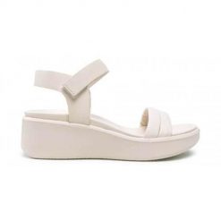 Buty do chodzenia damskie Ecco Flowt. Brązowe trekkingi ecco, z jeansu, trekkingowe. Za 462.00 zł.