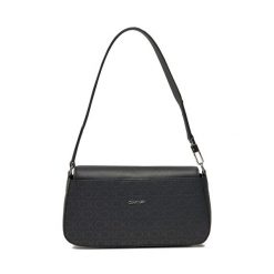 Torebka Calvin Klein. Czarne torebki klasyczne Calvin Klein, bez wzorów, bez dodatków. Za 649.99 zł.