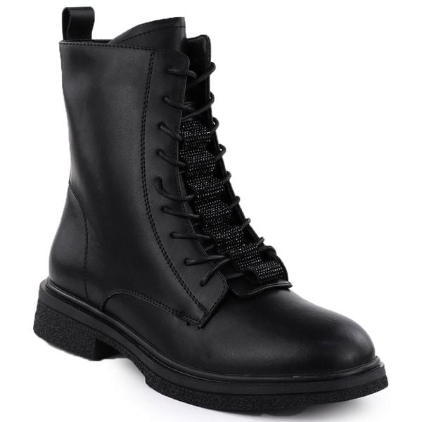 Skórzane botki damskie workery z cyrkoniami czarne Filippo DBT7250. Czarne botki Filippo, bez wzorów, ze skóry, bez obcasa, bez zapięcia. Za 269.99 zł.