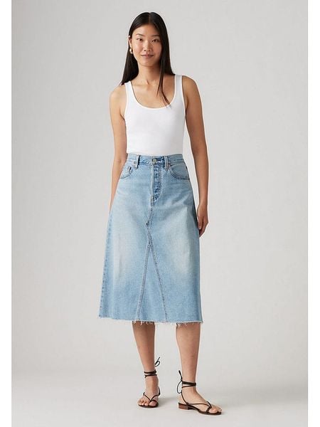 Levi's Spódnica dżinsowa w kolorze błękitnym rozmiar: W27. Niebieskie spódnice Levi's®, s, z aplikacjami, z bawełny, klasyczne, midi. Za 159.95 zł.