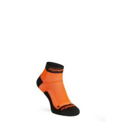Skarpety biegowe Dynafit Vertical Mesh Footie. Brązowe skarpety Dynafit, bez wzorów, z meshu. W wyprzedaży za 84.25 zł.