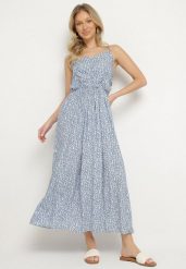 Jasnoniebieska Bawełniana Sukienka na Ramiączkach o Rozkloszowanym Kroju Jenarella. Niebieskie sukienki Born2be, na co dzień, l, bez wzorów, z bawełny, eleganckie, bez kołnierzyka, bez ramiączek, maxi, rozkloszowane. Za 44.99 zł.