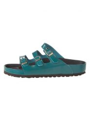 Birkenstock Skórzane klapki w kolorze turkusowym rozmiar: 39. Niebieskie klapki Birkenstock, bez wzorów, z otwartym noskiem, bez obcasa. Za 609.95 zł.