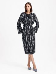 BGN Sukienka w kolorze czarno-błękitnym rozmiar: 38. Czarne sukienki BGN, na imprezę, bez wzorów, z tkaniny, bez kołnierzyka, bez ramiączek, midi. Za 166.95 zł.