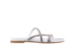 Japonki Bayla-112 0396-304 White, Biały, Skóra naturalna - 37. Białe klapki Bayla, bez wzorów, ze skóry, bez obcasa. W wyprzedaży za 69.00 zł.