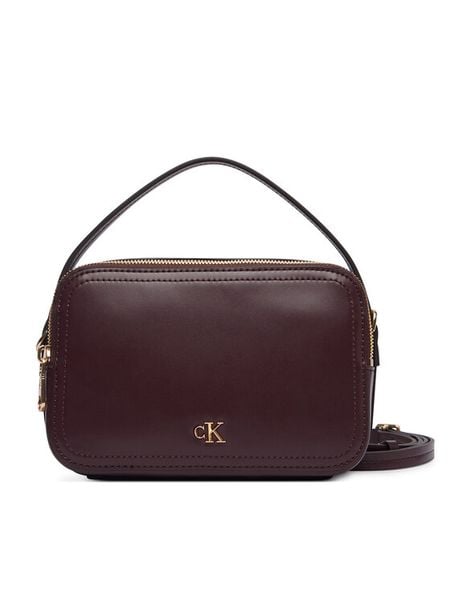 Calvin Klein Torebka Ck Hardware Camera Bag LV04F3678G Bordowy. Czerwone listonoszki Calvin Klein, bez wzorów, ze skóry, bez dodatków. Za 409.99 zł.