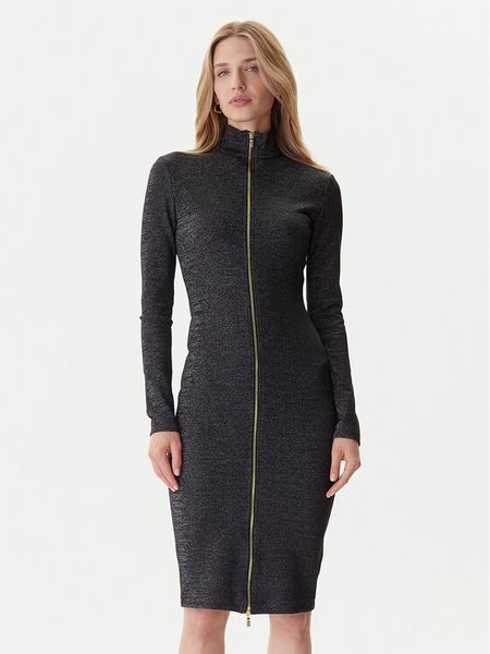 Just Cavalli Sukienka codzienna 79PAO905 J0251 Czarny Slim Fit. Czarne sukienki Just Cavalli, na co dzień, m, bez wzorów, z syntetyku, bez kołnierzyka, bez ramiączek, proste. Za 839.99 zł.