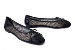 MACIEJKA K7512-01/00-1 czarny, baleriny damskie. Czarne baleriny Maciejka, w ażurowe wzory, ze skóry, bez obcasa. Za 212.41 zł.