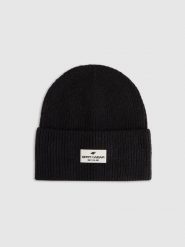 4F Czapka beanie damska - czarna M. Czarne czapki 4f, bez wzorów, z dzianiny. Za 59.99 zł.